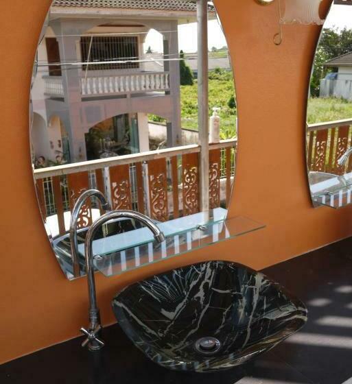 هاستل Punnpannsuk