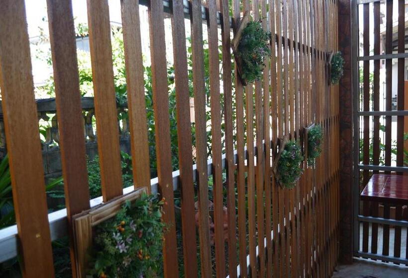 هاستل Punnpannsuk