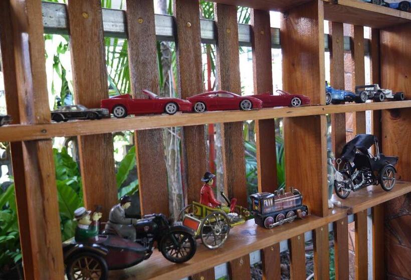 هاستل Punnpannsuk