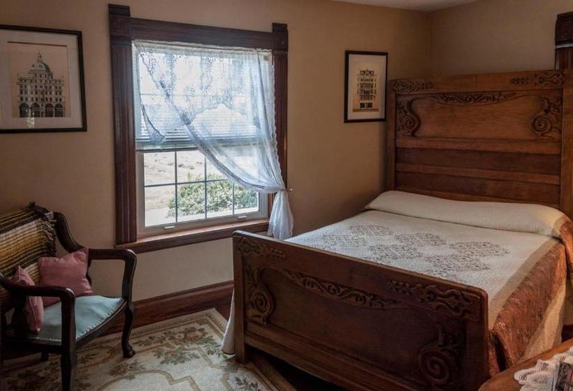 Bed and Breakfast Prairie Creek Inn