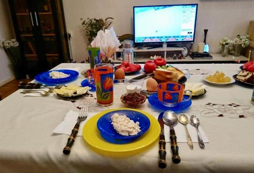 تختخواب و صبحانه Valentina S Guest House