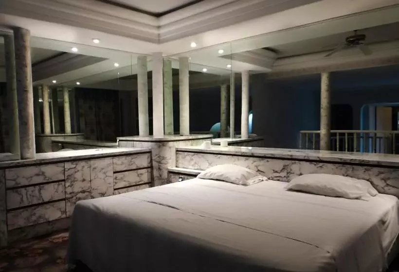 El Gran Marques Hotel/motel