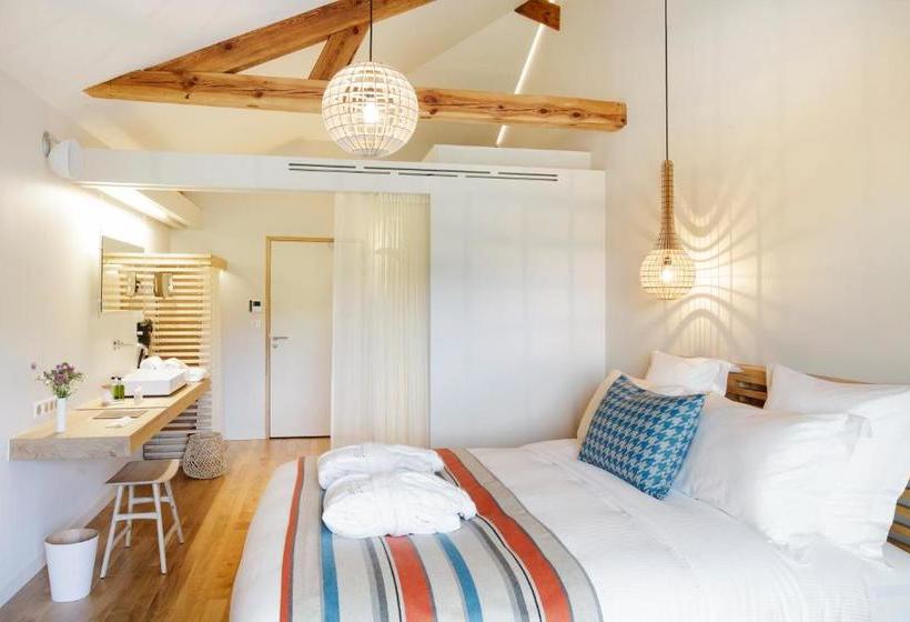 ホテル Hôtel & Restaurant Le Pré