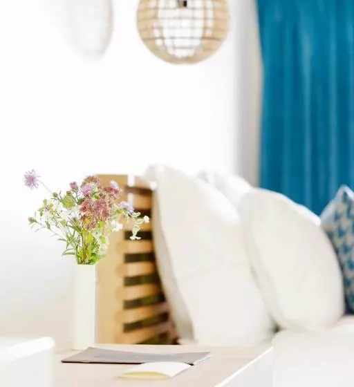 Hotelli Hôtel & Restaurant Le Pré