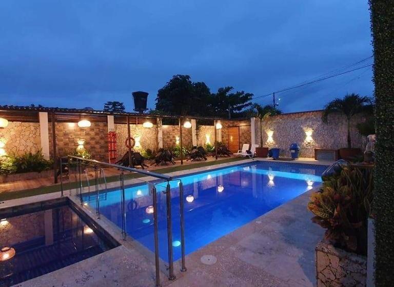 בית מלון כפרי Malibu