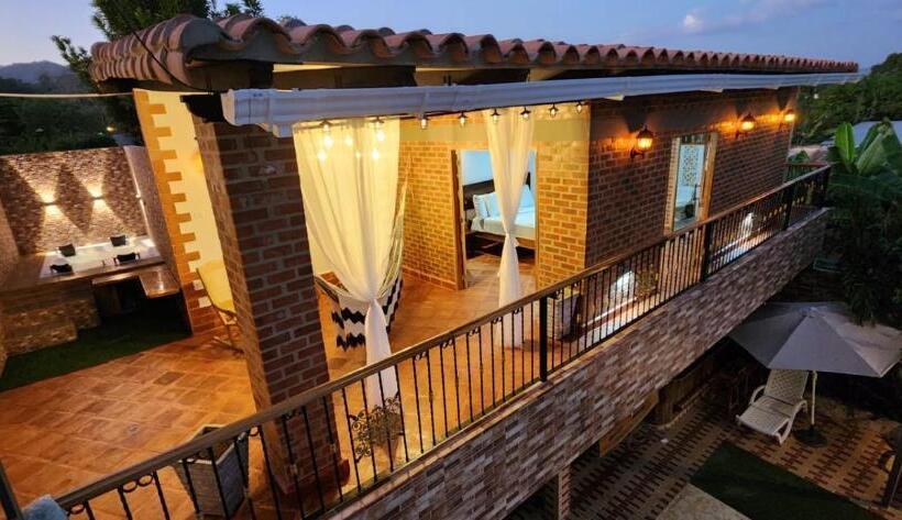 בית מלון כפרי Malibu