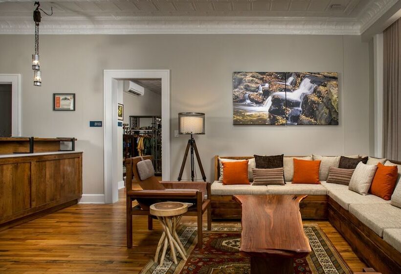 ホテル Western Front