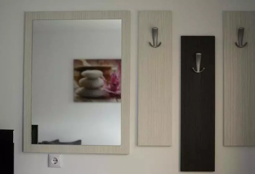 Majatalo Guest House Dar