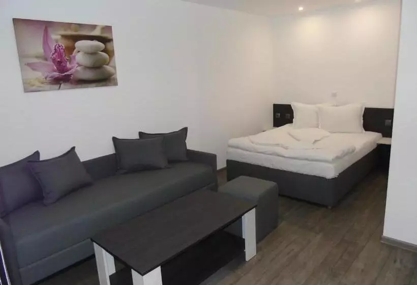 Majatalo Guest House Dar