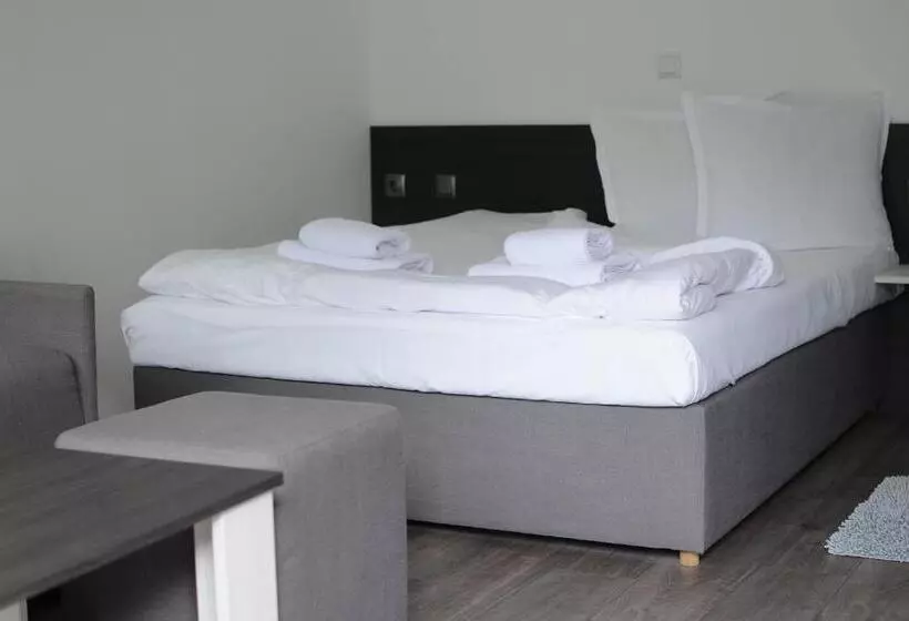 Majatalo Guest House Dar