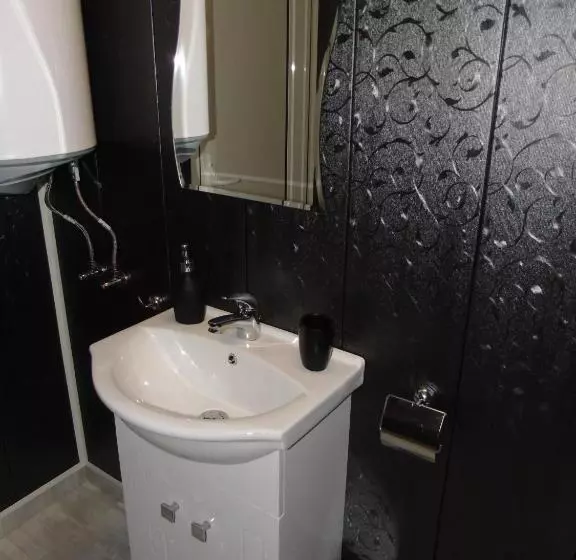 Majatalo Guest House Dar