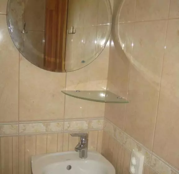 ペンション Oselya Guest House