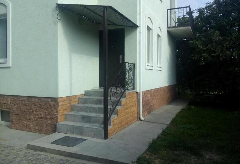 ペンション Oselya Guest House