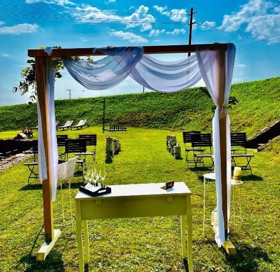 Majatalo Penzion Tadeášovy Domky