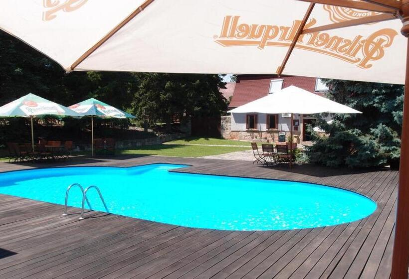 بنسيون Penzion Tadeášovy Domky