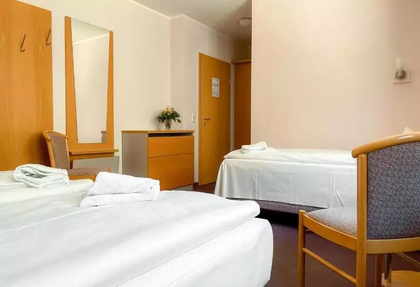 هاستل Aktiv Hotel Stock & Stein