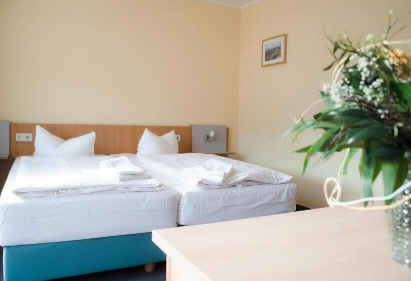 هاستل Aktiv Hotel Stock & Stein