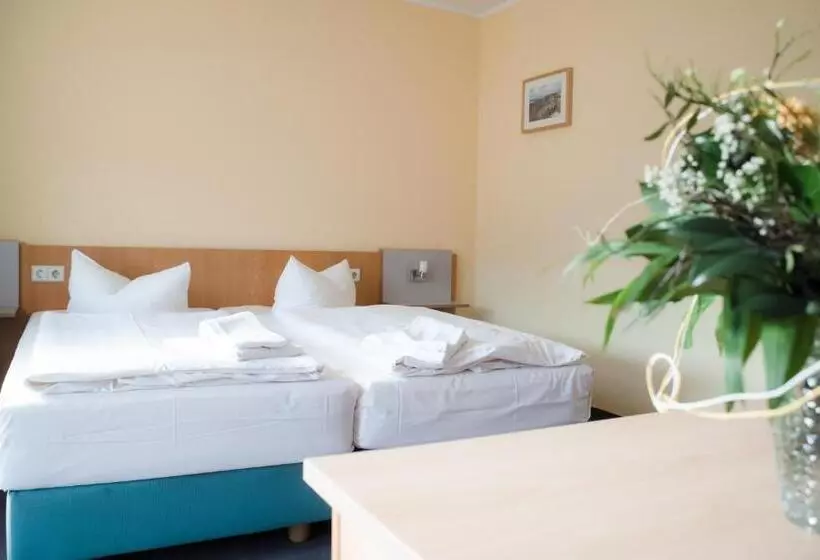 هاستل Aktiv Hotel Stock & Stein