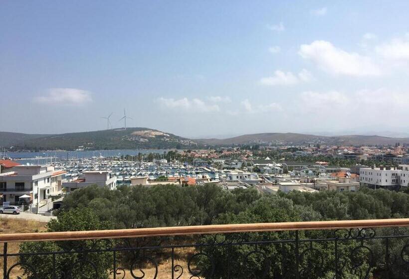 Clementin Suits Sigacık