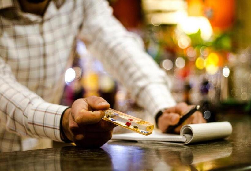 酒店 Albergo Lario