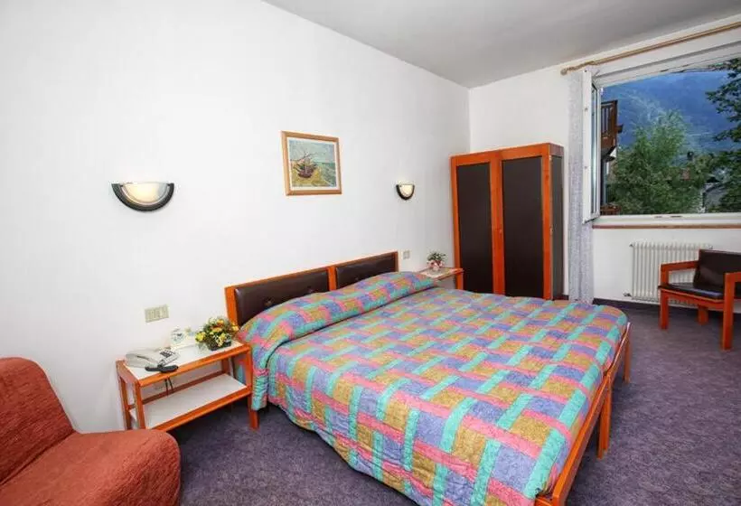 Hotelli Garnì Villanova