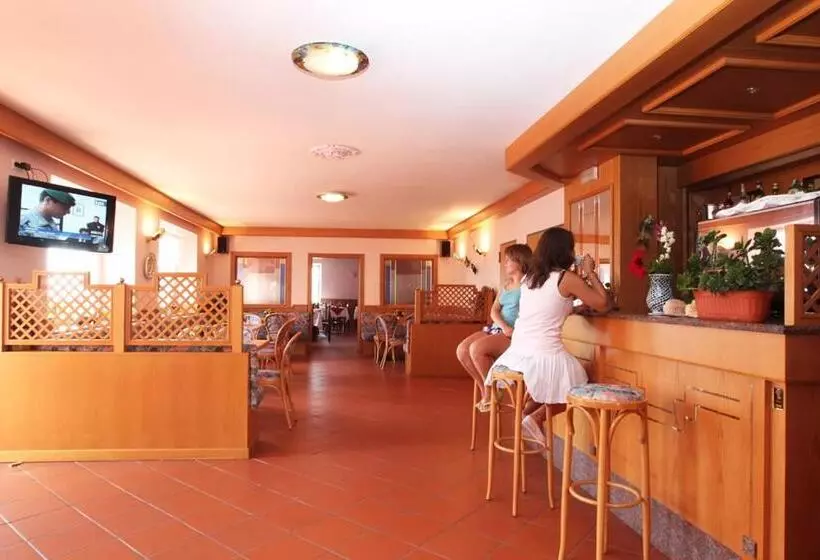 Hotelli Garnì Villanova