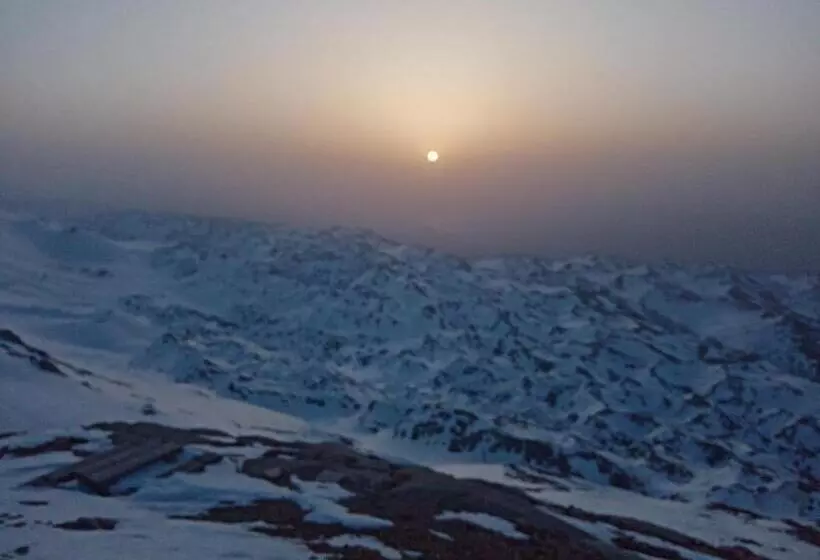 モーテル Nemrut Dağı Işik Pansi̇on