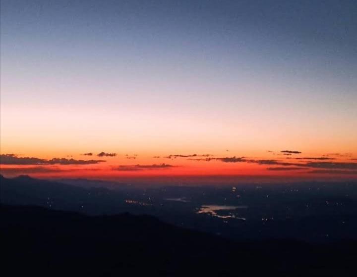 汽车旅馆  Nemrut Dağı Işik Pansi̇on