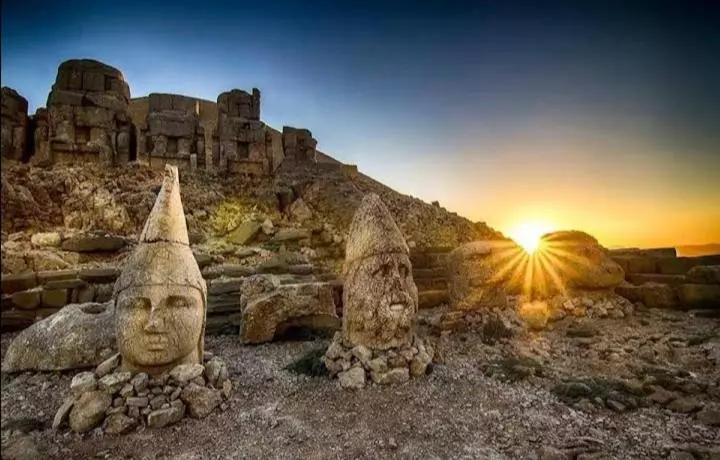 モーテル Nemrut Dağı Işik Pansi̇on