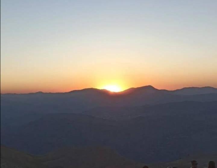 汽车旅馆  Nemrut Dağı Işik Pansi̇on