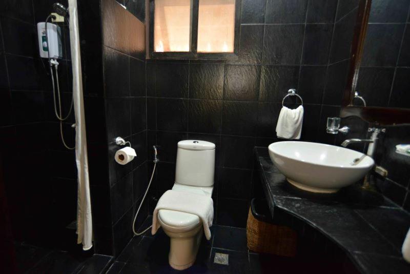 Nabulao Beach And Dive Resort