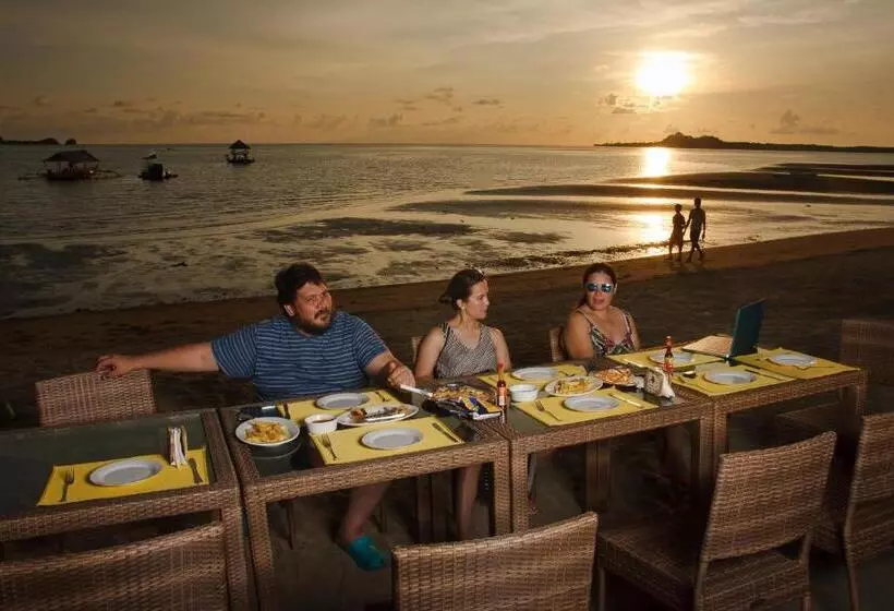 Nabulao Beach And Dive Resort