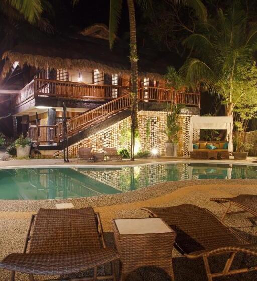 Nabulao Beach And Dive Resort