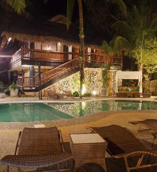 Nabulao Beach And Dive Resort