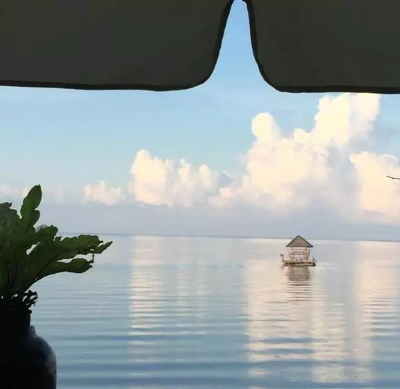 Nabulao Beach And Dive Resort