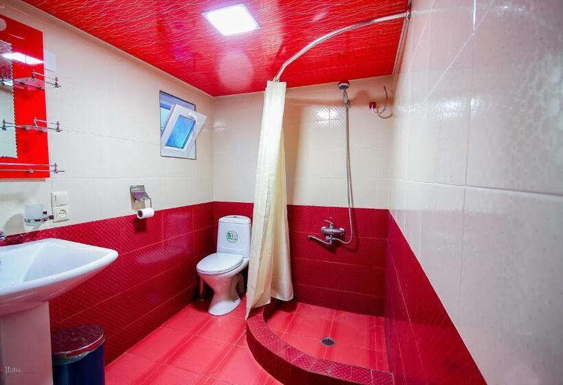 پانسیون Green Garden Guest House