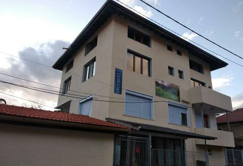 פנסיון Guest House Proynovi