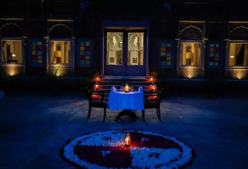 リゾートホテル Welcomheritage Bal Samand Lake Palace