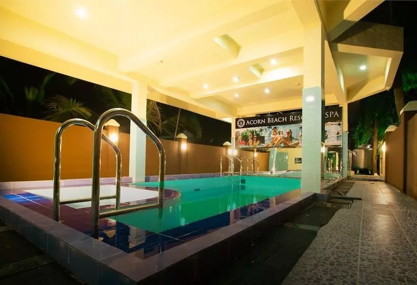 ホテル Acorn Beach Resort & Spa Goa