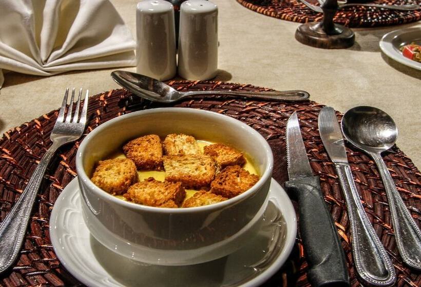 فندق Ezulwini Game Lodge