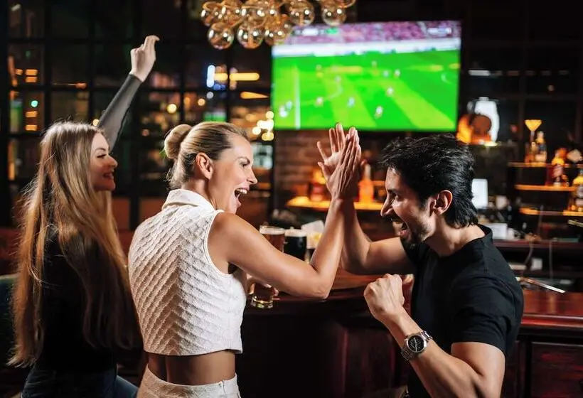 هتل Hilton Dubai Palm Jumeirah