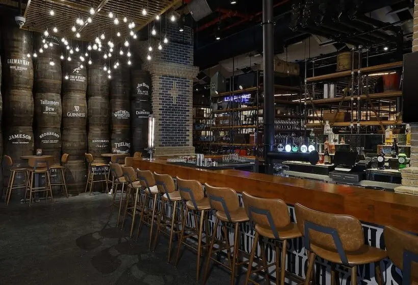 هتل Hilton Dubai Palm Jumeirah