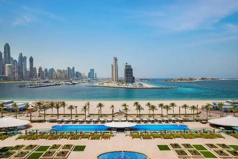 هتل Hilton Dubai Palm Jumeirah