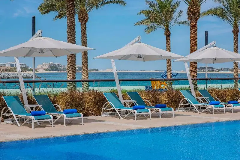 هتل Hilton Dubai Palm Jumeirah