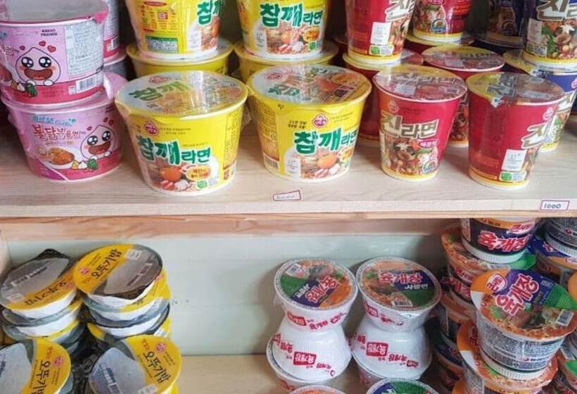 Pension Gyeongju Star Garret Bed And Breakfast