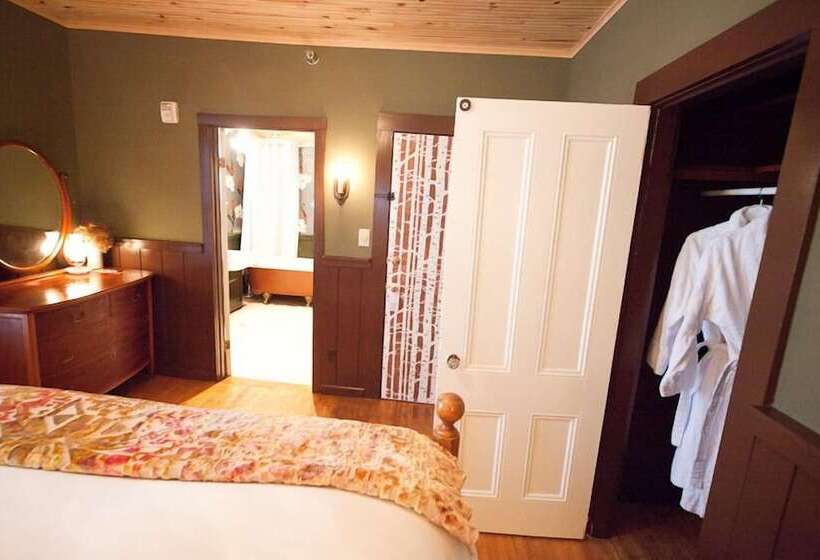 Bed and Breakfast The Inn