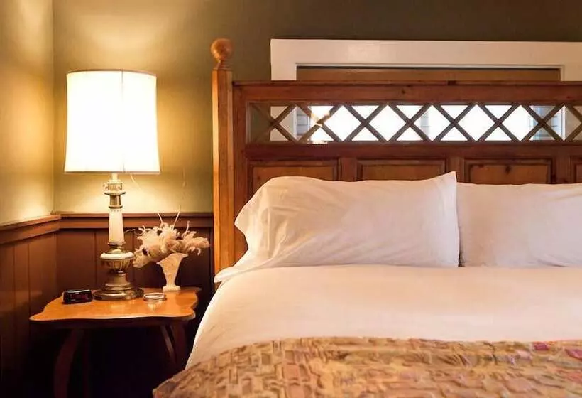 Aamiaismajoitus (B&B) The Inn