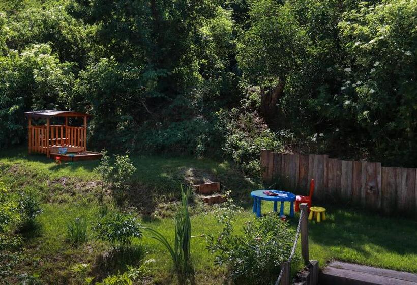 住宿加早餐  Villa Viridis Bükkalja