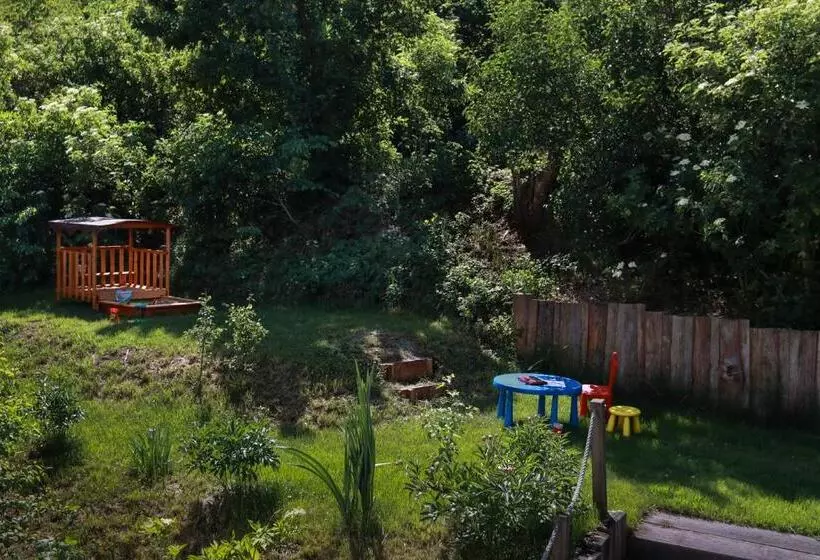 Aamiaismajoitus (B&B) Villa Viridis Bükkalja