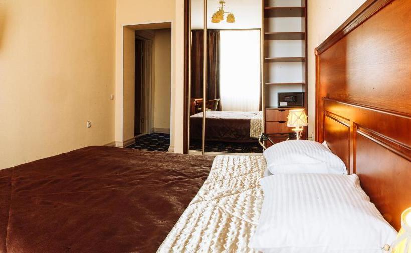 Отель отельно ресторанный комплекс златогор